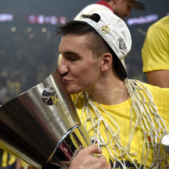 "Vrati se u Fenerbahče"; Bogdanović: "Jednog dana" VIDEO