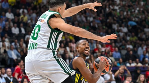 Mekalum pomenuo brata, pa otkrio kako su izbacili Nana