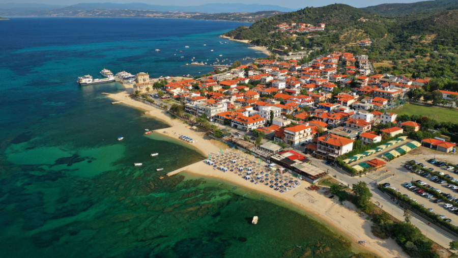 Gužve na granicama, manjak vode i radnika: Halkidiki pred najtežom sezonom do sada?