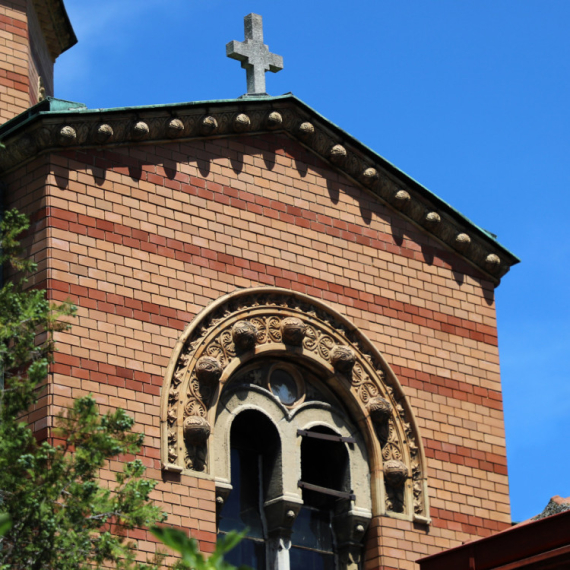 Letnji Sv. Nikola obeležen u istoimenom hramu na Novom groblju VIDEO