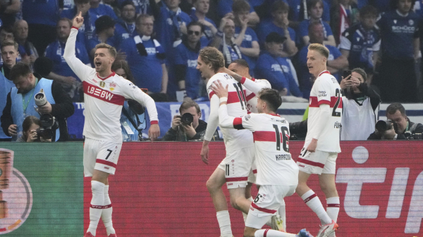 Štutgartu trofej posle 18 godina – navijači Arminije zasenili svoje igrače