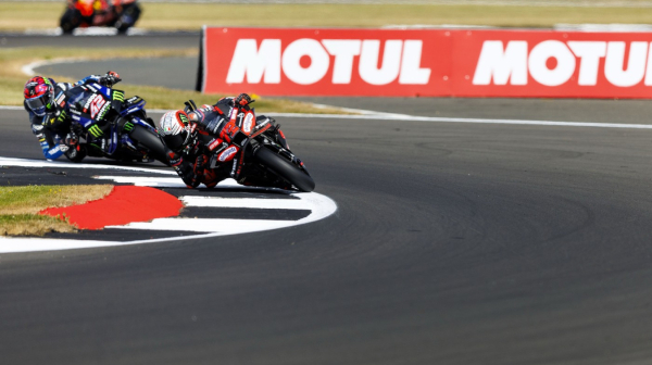 Mark Markes jedva na podijumu, suze Kvartarara – neočekivan pobednik Silverstona!