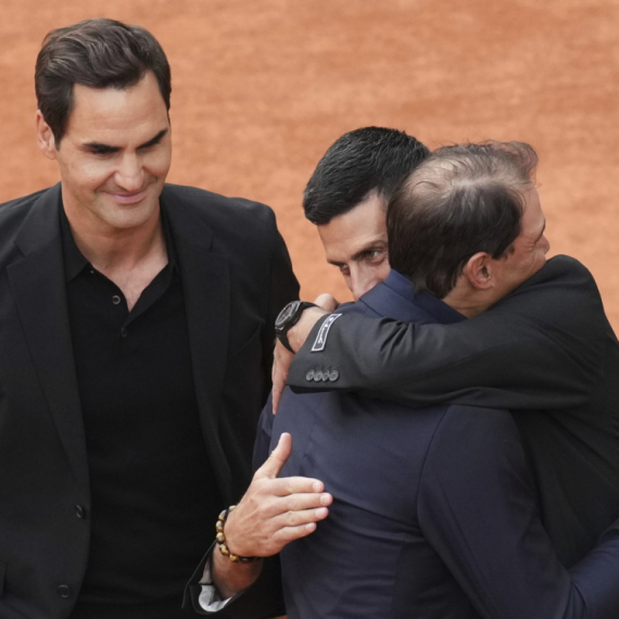 Samo psovka Srbina spasava, suze zbog Nadala i "imaginarni" Đoković