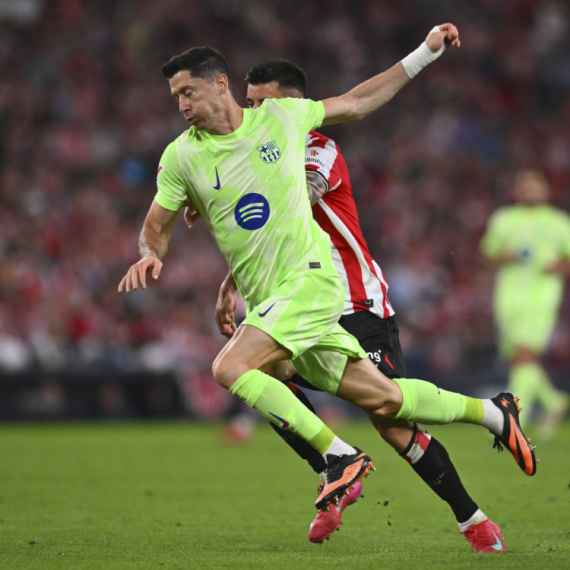 Šampionski: Dva gola Levandovskog – Barsa sa stilom "spustila zavesu"