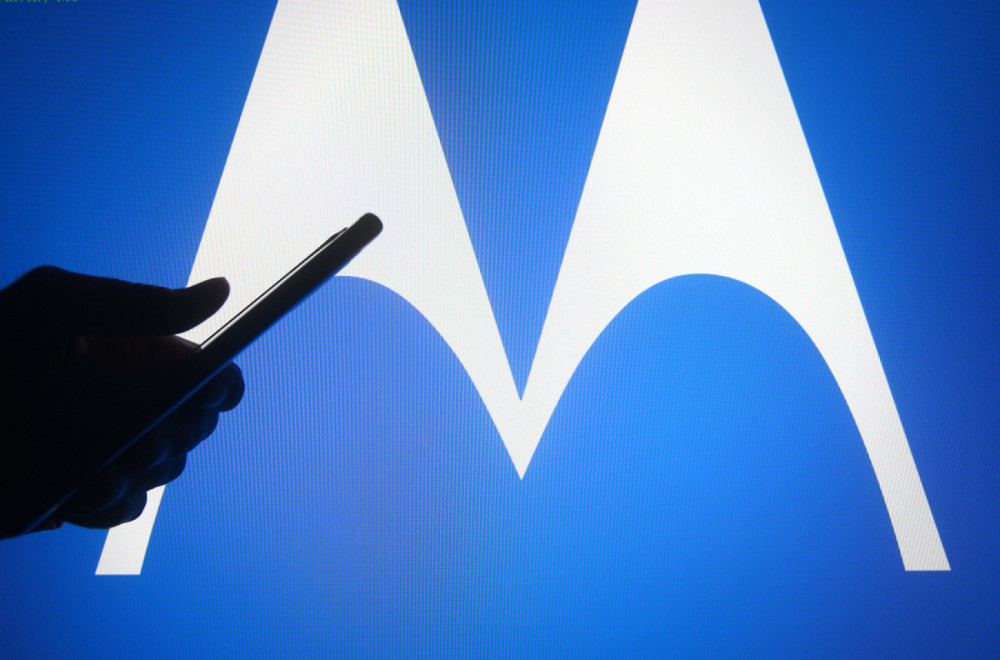 Novi Motorola telefon srednje klase