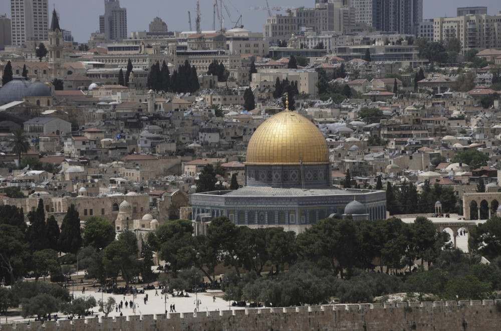 Hiljade izraelskih doseljenika upalo u kompleks džamije Al-Aksa