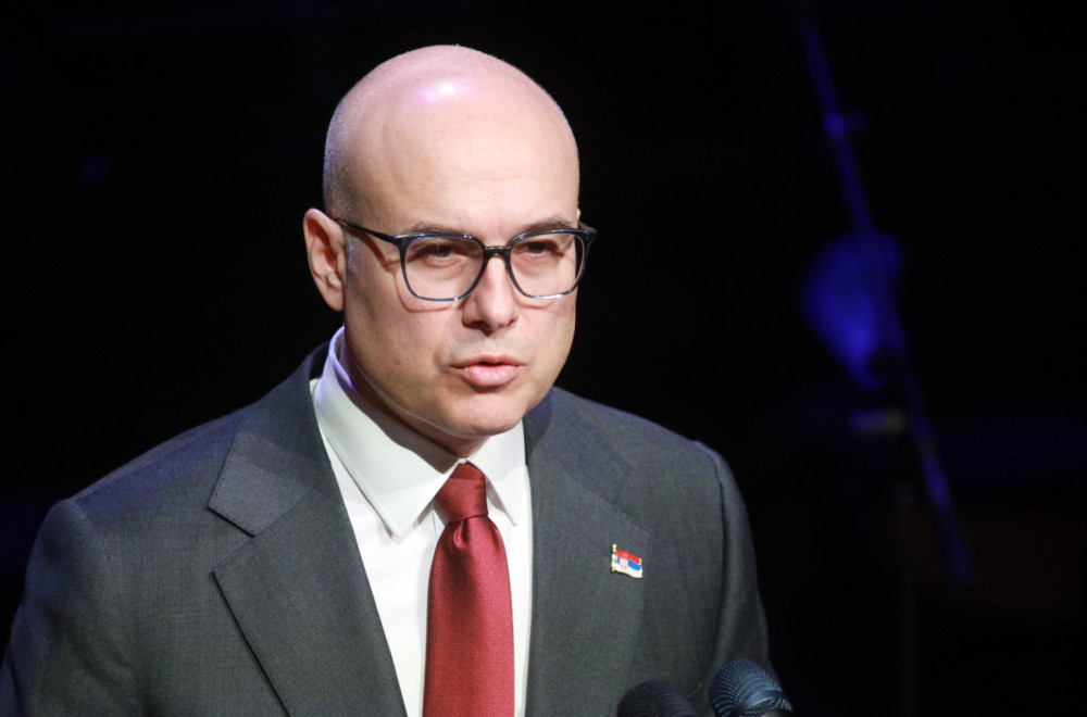 Vučević: Presvučeni "demokrata" Dragan Đilas, zna samo da zabranjuje i hapsi; Narod neće lopove