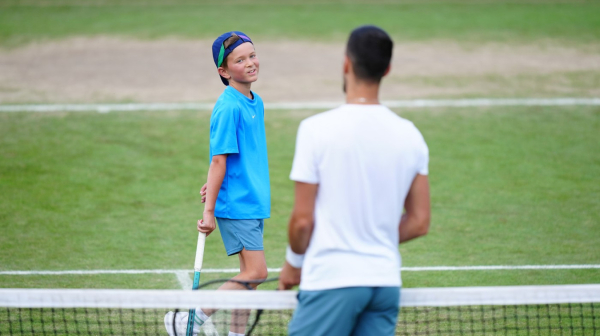 Upomoć, Novakov sin hoće da mi ukrade posao