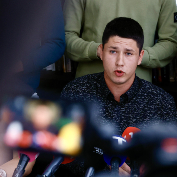 Pavlović iz Pionirskog parka: Ako svi fakulteti ne počnu da rade do 1. juna, započinjemo štrajk glađu