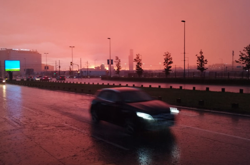 Ovako nešto se retko viđa: Neobična pojava na nebu iznad Beograda FOTO