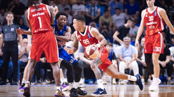 Drama, prekid i haos: Zvezda se raspala u Podgorici – Budućnost "pregazila" crveno-bele