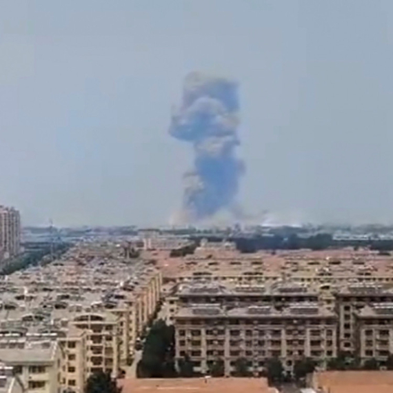 Eksplozija u hemijskom postrojenju: Preduzimaju mere za spasavanje i medicinsku pomoć FOTO/VIDEO