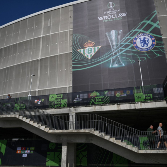 Čelsi u borbi za jedini trofej koji nema – Betis za prvi u Evropi