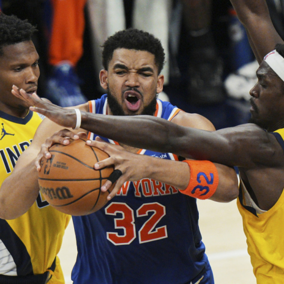 Da li je ovo kraj za Nikse? Tauns se povredio, upitan za "odlučujući" meč