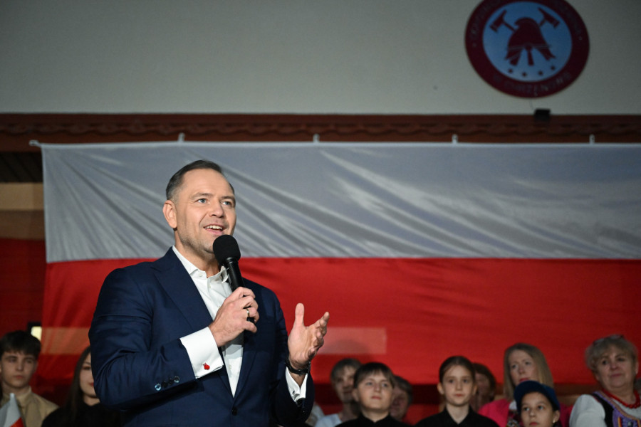 Bliže se predsednički izbori u Poljskoj; Jedan kandidat tesno vodi