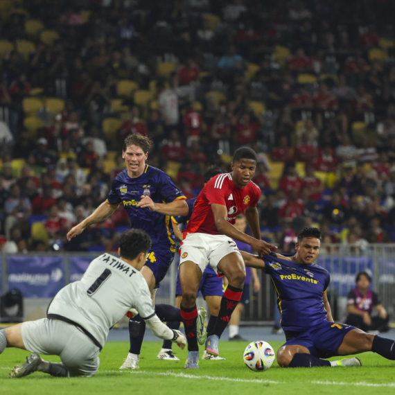 Junajted se obrukao i u Maleziji: "Možda su zvižduci ono što nam treba" VIDEO