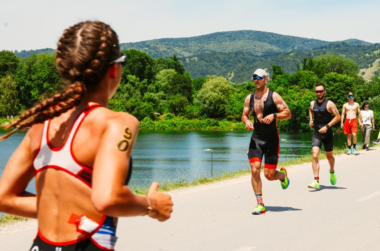 Trijatlonci u borbi za zlato na Srebrnom jezeru