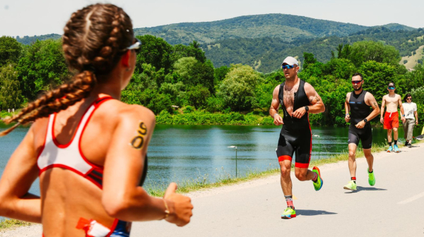 Trijatlonci u borbi za zlato na Srebrnom jezeru