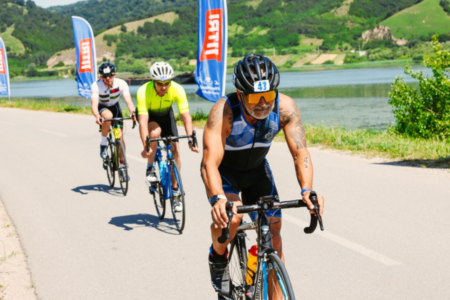 Trijatlonci u borbi za zlato na Srebrnom jezeru