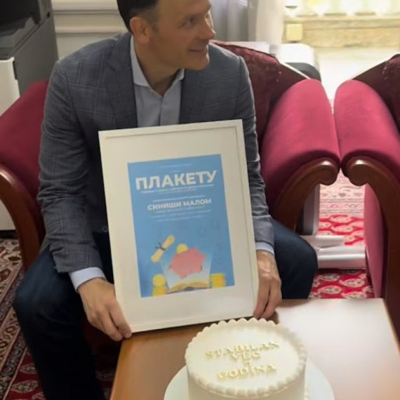 Mali objavio video iznenađenja: Hvala, ljudi. Idemo dalje! VIDEO