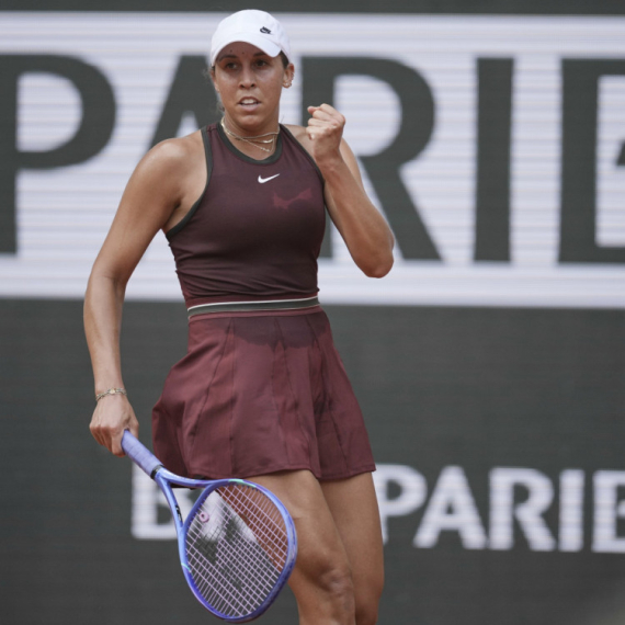 Kiz lako slavila, Badosa tek posle preokreta