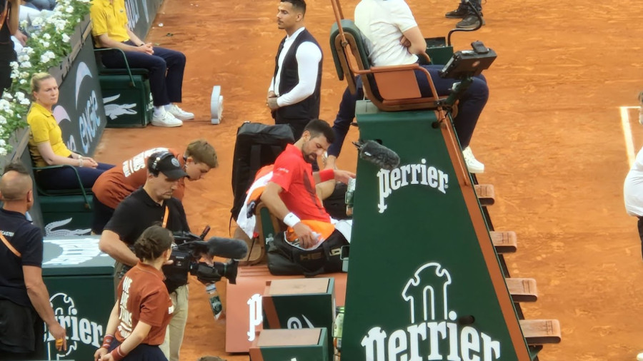 Novak ima zdravstveni problem FOTO