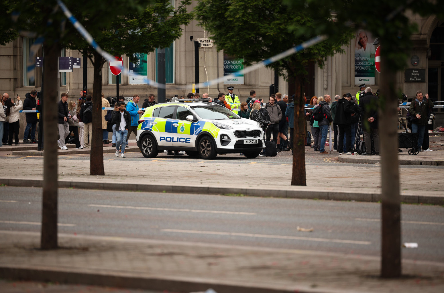 Doživotni zatvor preti vozaču koji je uleteo među navijače Liverpula