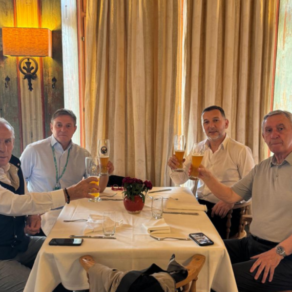 Kari Pešić ugostio Piksija i FSS u Minhenu – slave se dva rođendana