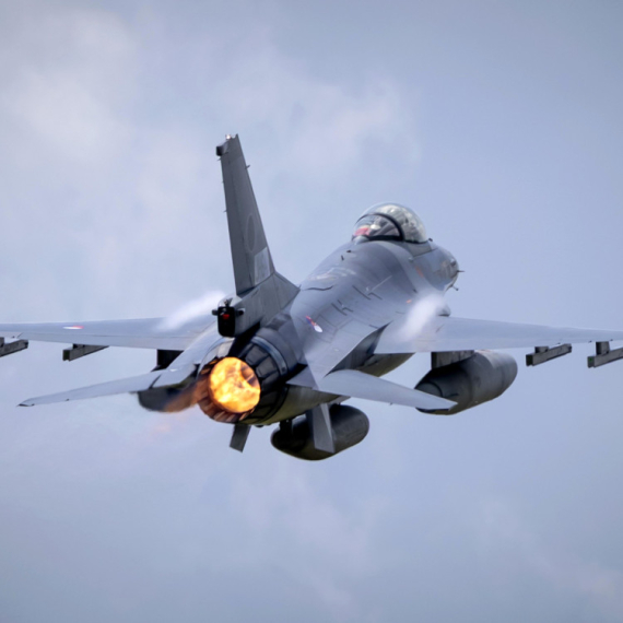 Komšije kupile 18 aviona F-16 za 1 evro