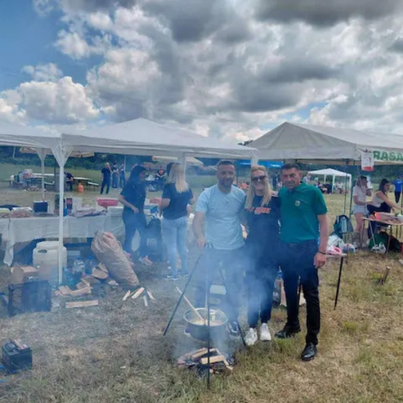 Meso od kengura stiglo specijalno iz Australije: Celo selo miriše na gulaš