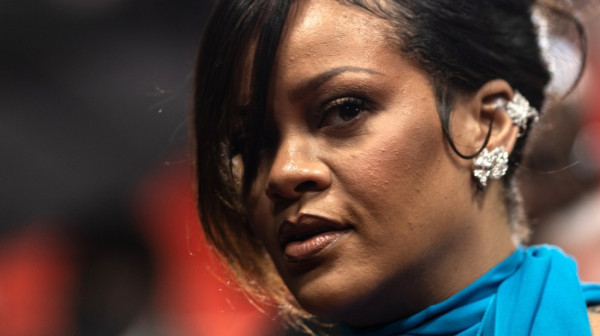 Rijana doživela incident: Njena reakcija "zapalila" društvene mreže VIDEO