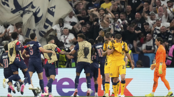 Provokacija – evo ko je prvi čestitao posle finala LŠ FOTO