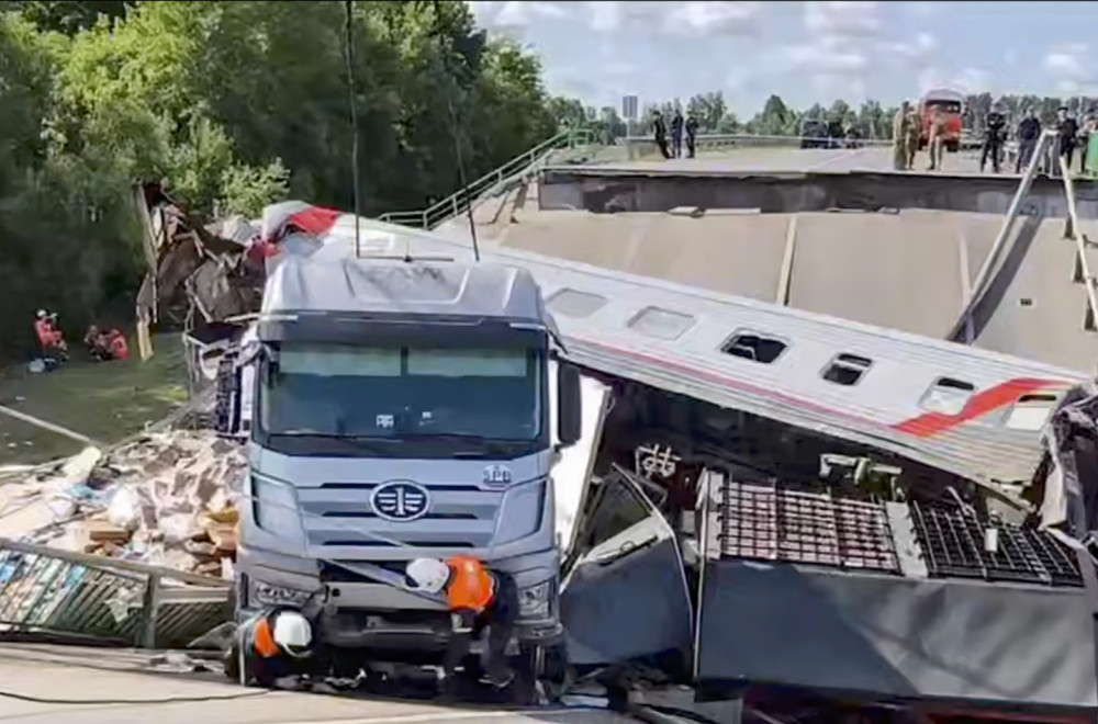 Putin prvi put o ukrajinskim nemilosrdnim napadima: Ko bi pregovarao sa teroristima?