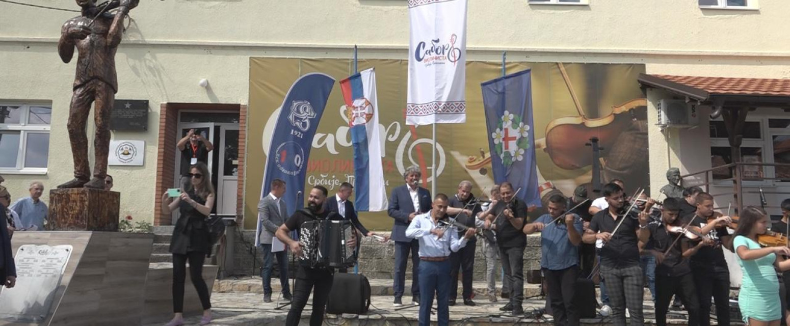 Pivo 100 dinara, najskuplje 400: Ovo je jedini Sabor u Srbiji na kom nema divljanja cena