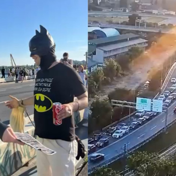 Dve slike blokada: Blokaderi koji se zabavljaju i građani koji ispaštaju i čekaju u kolonama VIDEO