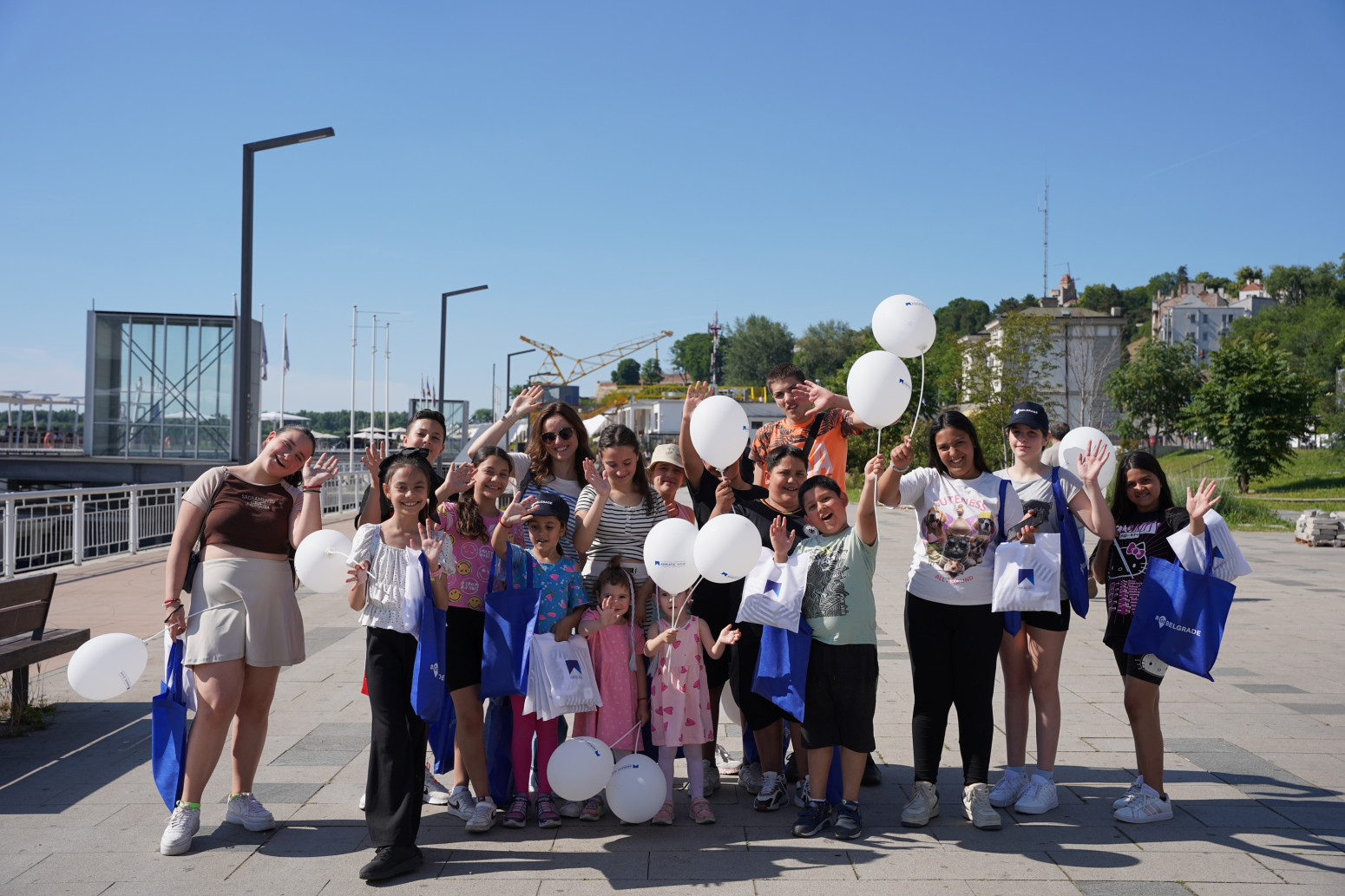 Adriatic banka organizovala plovidbu rekom za decu iz SOS dečjih sela Srbija