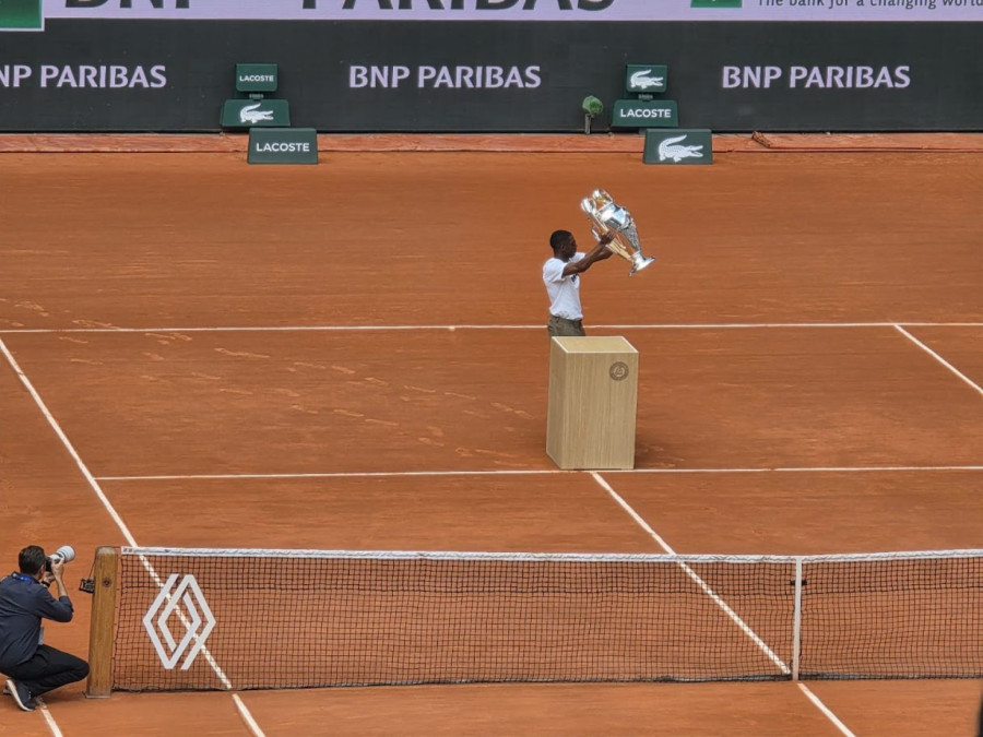 Dembele zapalio Pariz – spektakl pre Novakovog meča FOTO