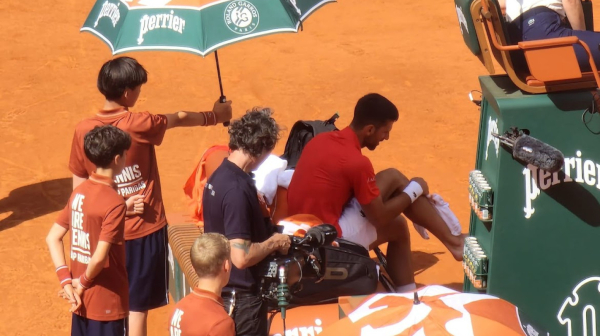 Đoković opet tražio pomoć lekara