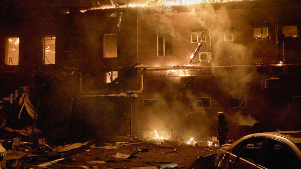 Rat – dan 1.406: Rusi napreduju; Dronovi nad Odesom; Zelenski: Putin laže