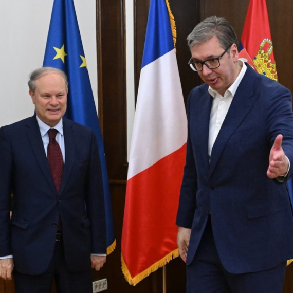Vučić sa Trokazom: "Hvala Francuskoj i Makronu na podršci koju pružaju napretku Srbije na evropskom putu" FOTO