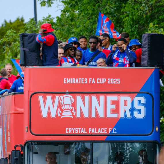 Kristal Palasu se ruše evropski snovi