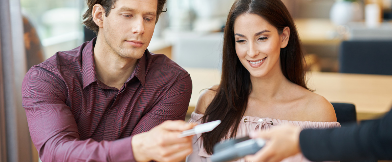 Jedna greška može skupo da vas košta u inostranstvu: Pazite kako plaćate