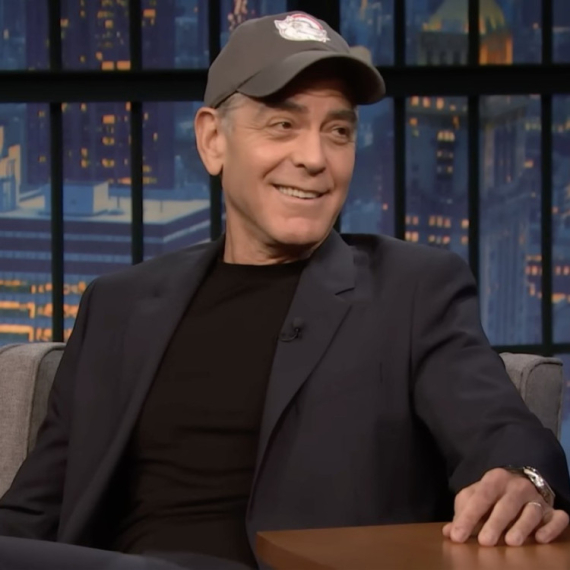 Džordž Kluni se kaje zbog nove frizure: "Užasno je, možda ću obrijati glavu" VIDEO