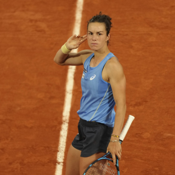 Senzacija ne staje: 361. na svetu u polufinalu Rolan Garosa!