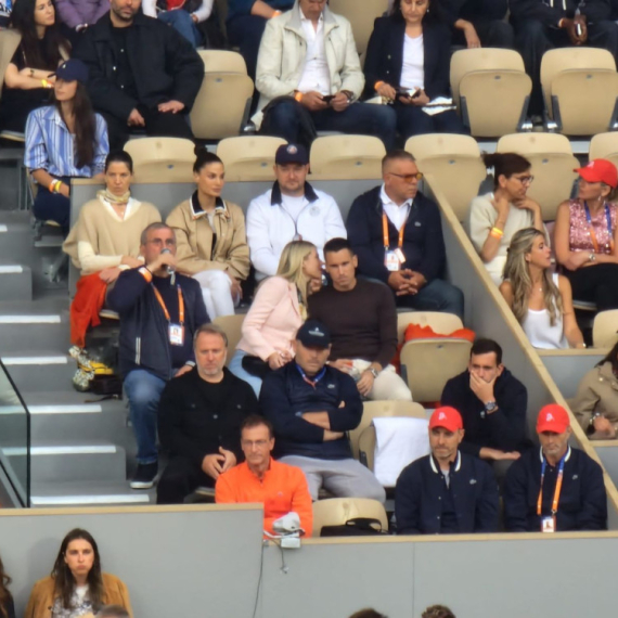 Sjajna vest iz Pariza: Miljan ponovo uz Novaka FOTO