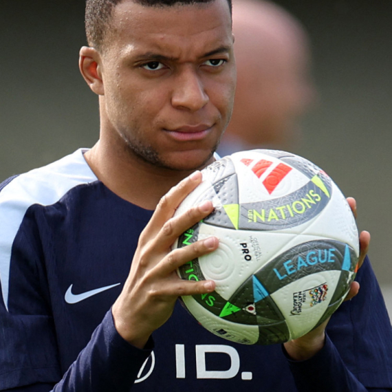 Totalni fudbal – De la Fuente ili Dešan, Pedri ili Due, Jamal ili Mbape?