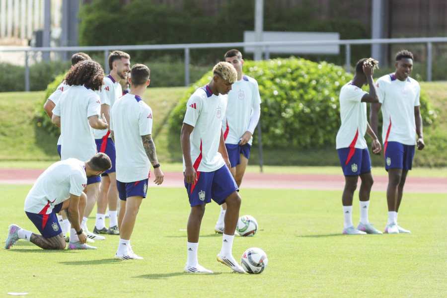 Totalni fudbal – De la Fuente ili Dešan, Pedri ili Due, Jamal ili Mbape?