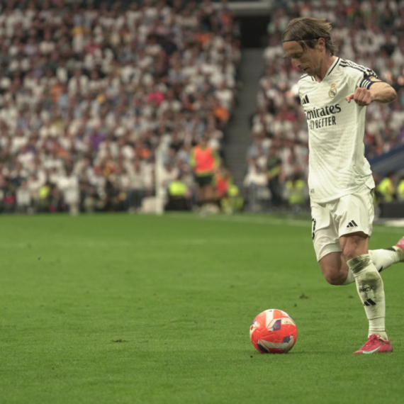 "Bizarno je što Milan dovodi Modrića"