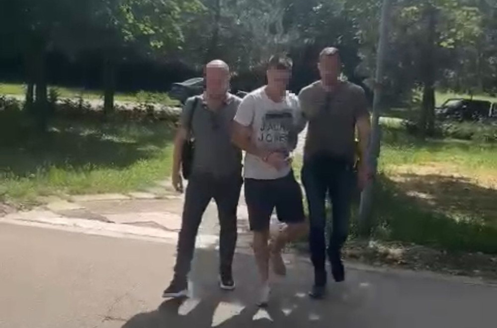 Oglasio se MUP: Uhapšeno šestoro mladića zbog napada na Miloša Pavlovića VIDEO