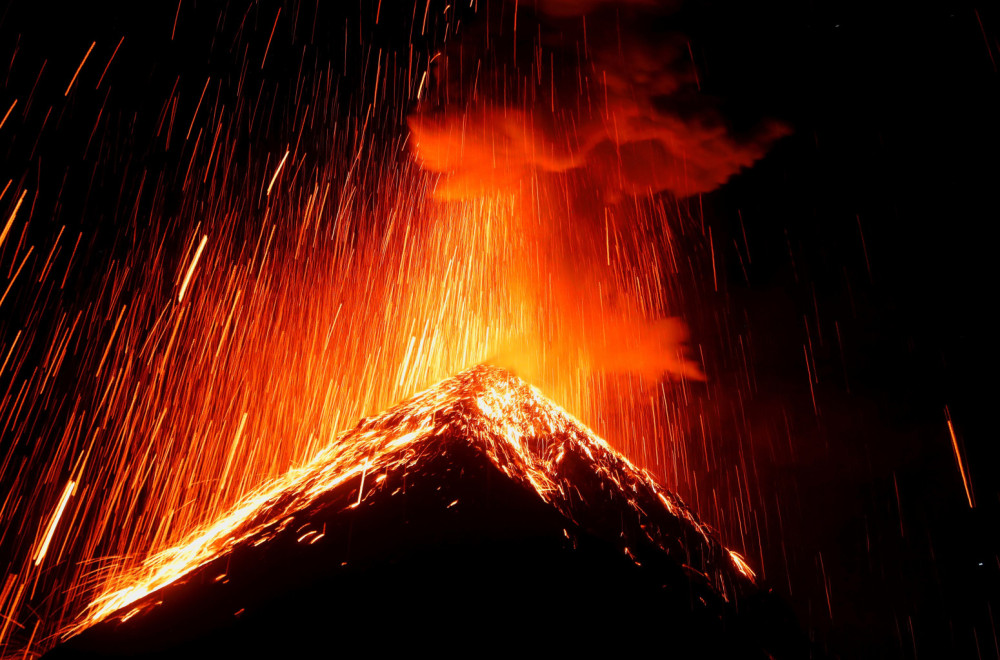 Počela hitna evakuacija stanovništva: Ljudi u skloništima, škole i auto–putevi zatvoreni FOTO/VIDEO